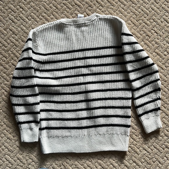 Janie and Jack - size 6 - never worn, knitted sweater - Picture 2 of 2
